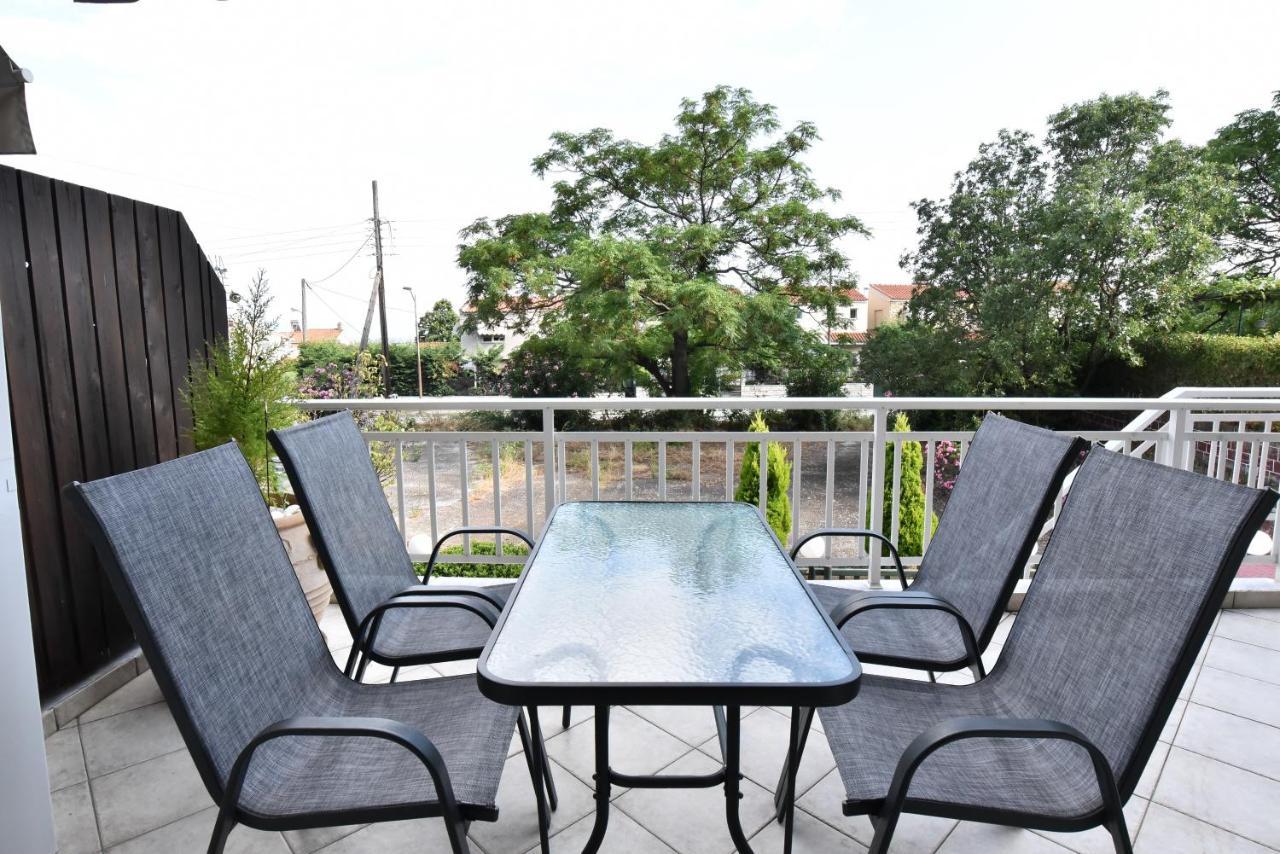 Apartamento Holiday Blue PalaiónTsiflíkion Exterior foto